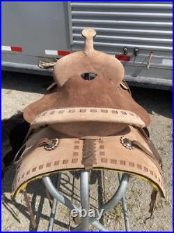 13 Royal King Boulder two-tone roughout youth Western barrel saddle