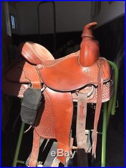 14 roping saddle