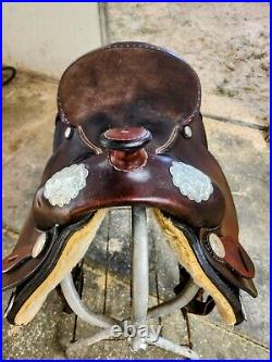 15 1/4 Rocking R Western Saddle with Short 25 Round Skirt & FQHB 7 Gullet