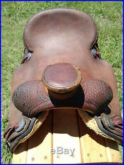 15.5 Court's Ranch Roping Saddle Made in Texas