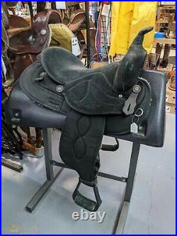 15 Bighorn Western Saddle #600