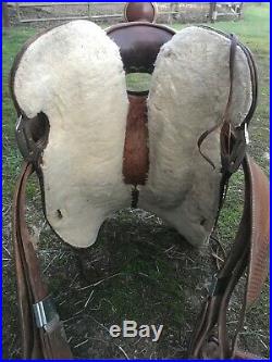 15 Hereford Tex Tan Trail Saddle