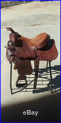 hereford tex tan yoakum saddle serial number lookup