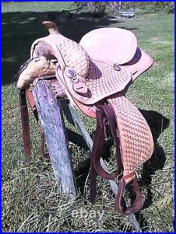 15 USED WESTERN TRAIL or PLEASURE HORSE SADDLE with TRIM on HORN