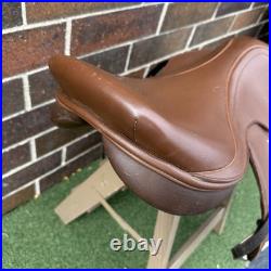 16.5 Supreme English Saddle Brown Leather Excellent
