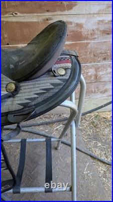 16 Abetta Western Saddle