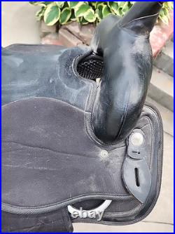 16 Abetta Western Saddle With Stirrups