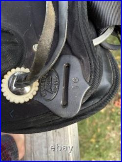 16'' Black Abetta Arabian Trail Saddle + Tough1 Hunter Green Saddle Pad