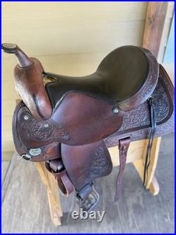 16 Circle Y Park and Trail Western Saddle- Gorgeous tooling