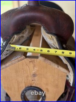 16 Circle Y Park and Trail Western Saddle- Gorgeous tooling