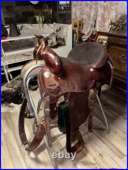 16 Court's Trail Saddle Good Condition