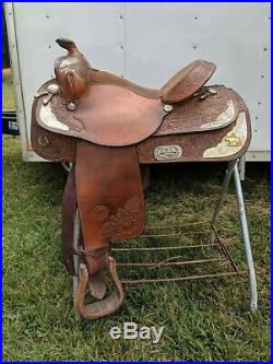 16 Tex Tan Western Saddle