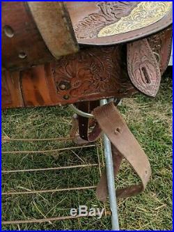 16 Tex Tan Western Saddle