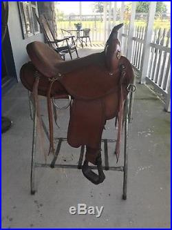 16 Trail Saddle Made By Johnny Ruff 7 Gullet FQHB Excellent Condition
