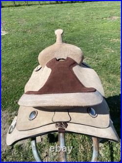 16 light rough out Western training saddle withsuede seat NWOT