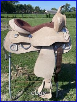 16 light rough out Western training saddle withsuede seat NWOT