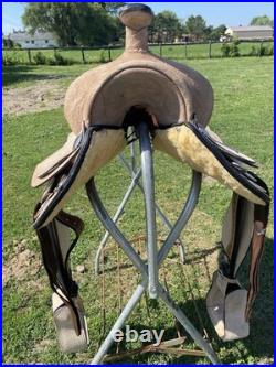 16 light rough out Western training saddle withsuede seat NWOT