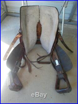 16 used Brown Dakota Slick Seat Roping Saddle with Bear Trap