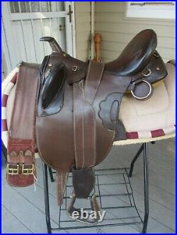 17'' Australian Saddle With horn leathers & stirrups girths FQH BARS