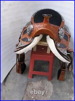 17''leather western saddle fully show saddle with silver corner canchos