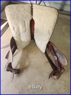 A Used 15 Brown Color Blue Ridge Trail Saddle with Some Tooling #3025 A Used 15 Brown Color Blue Ridge Trail Saddle with Some Tooling #3025