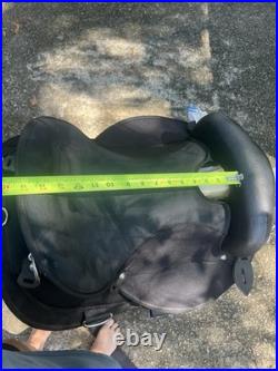 Abetta Endurance Synthetic Saddle 205105BK 16 Blemishes On Underside