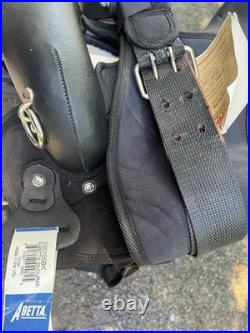 Abetta Endurance Synthetic Saddle 205105BK 16 Blemishes On Underside