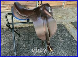 Australian Outback Saddle 17 brown with blue saddle pad girth leathers stirrups