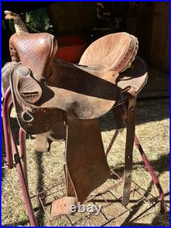 Barrel Saddle 15' seat 9' Gullet