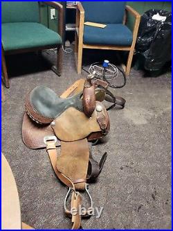 Barrel saddle 13 inch NBH saddle for salw good condition looking for a step up