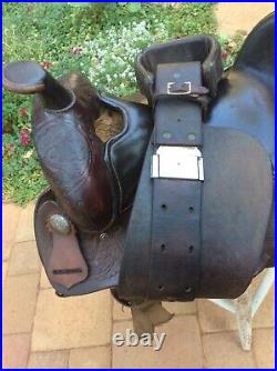 Beautiful Circle Y Park & Trail Saddle. Quality crafted. 15.5 comfortable seat