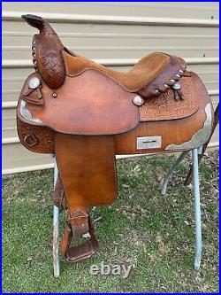 Beautiful Used/vintage Simco15 Western trail /pleasure /show saddle VGC US made