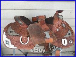Beautiful used Silver Royal 16 tooled Western show saddle withsilver US made