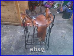 Big Horn Endurance Saddle 16 Seat SQHB 801 Great Western Trail