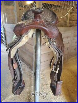 Billy Cook Western Saddle Greenville TX #1852 Square Skirt Fully Tooled 15 Seat