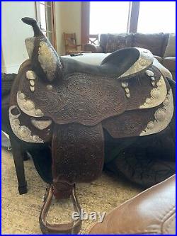 Billy Royal Dark Oil Show Saddle 15 Inch