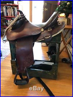 Brisbane Roughout Trail Saddle with Horn