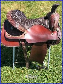 Buffalo Saddlery 17 inch Western Saddle