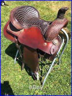 Buffalo Saddlery 17 inch Western Saddle