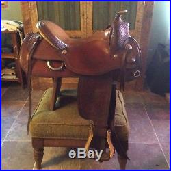 CIRCLE Y REINING SADDLE 16 inch seat Excellent used condition