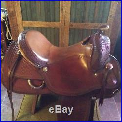CIRCLE Y REINING SADDLE 16 inch seat Excellent used condition