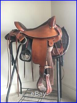 Circle Y Cross Creek Endurance Saddle Flex2 tree, 16 Inch saddle
