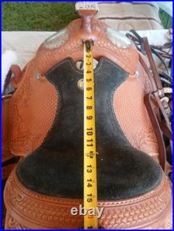 Circle Y Equitation Western Show Saddle. 15in seat 7in gullet