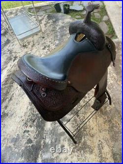 Circle Y Western Horse Saddle, Great Condition, 17 Seat, Semi QH Bars