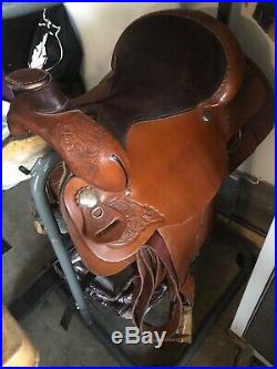 Circle Y Western Roping Saddle, great condition