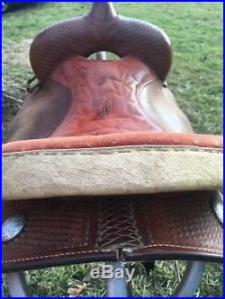 Courts Barrel Saddle 15 round skirt western saddle