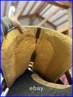 Crates All Around Saddle Model 2278 Excellent Condition 14.5 Seat FQHB