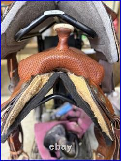 Crates All Around Saddle Model 2278 Excellent Condition 14.5 Seat FQHB