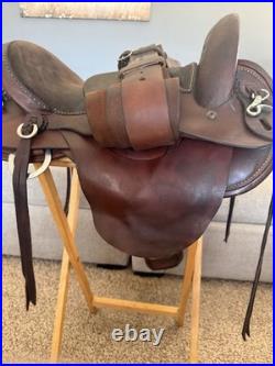 Crates Endurance Saddle 15, Gaited-Extra Wide Bars-Medium Oil