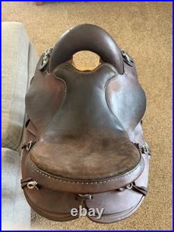Crates Endurance Saddle 15, Gaited-Extra Wide Bars-Medium Oil